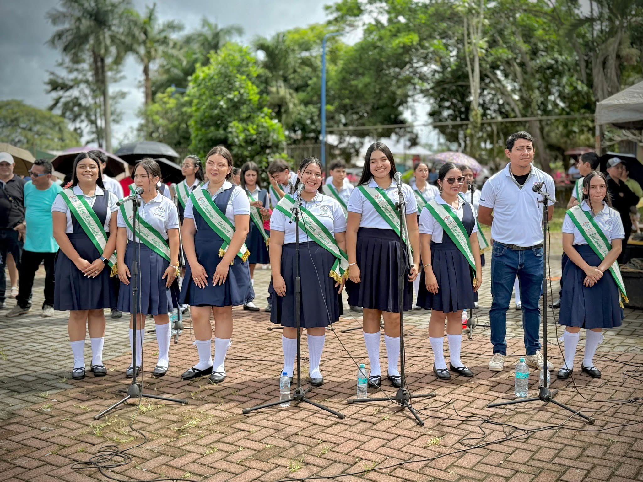 El cuerpo de honor de estudiantes del colegio